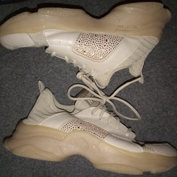 Madden NYC Beige Sneakers - Picture 3 of 8